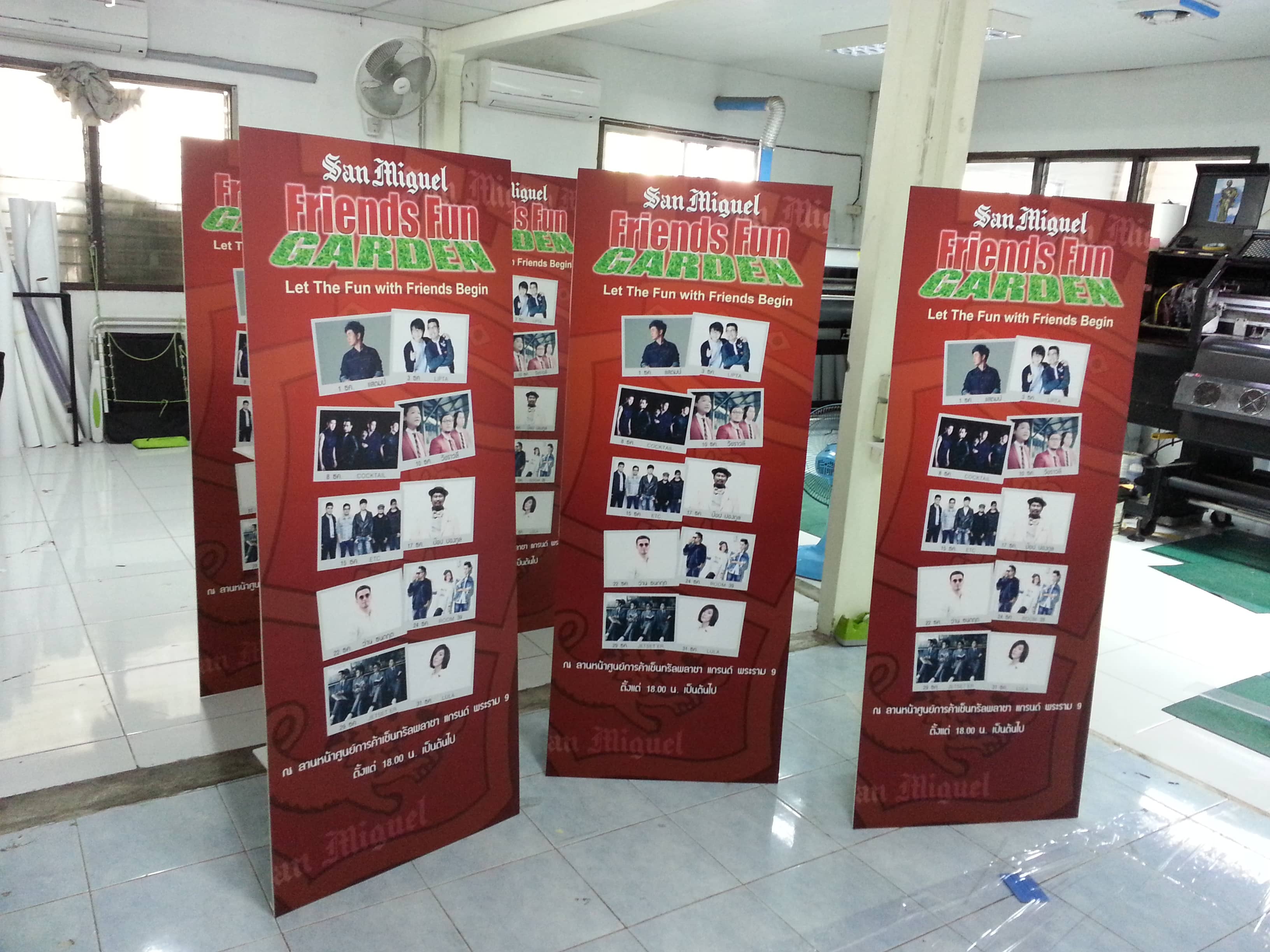 service booth by signmasterpro.co.th