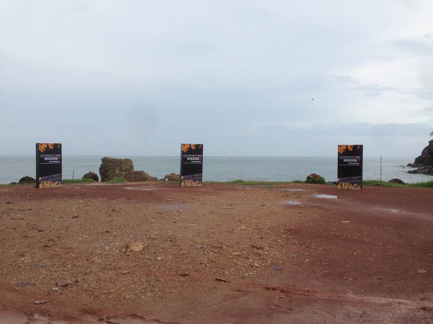 service booth by signmasterpro.co.th