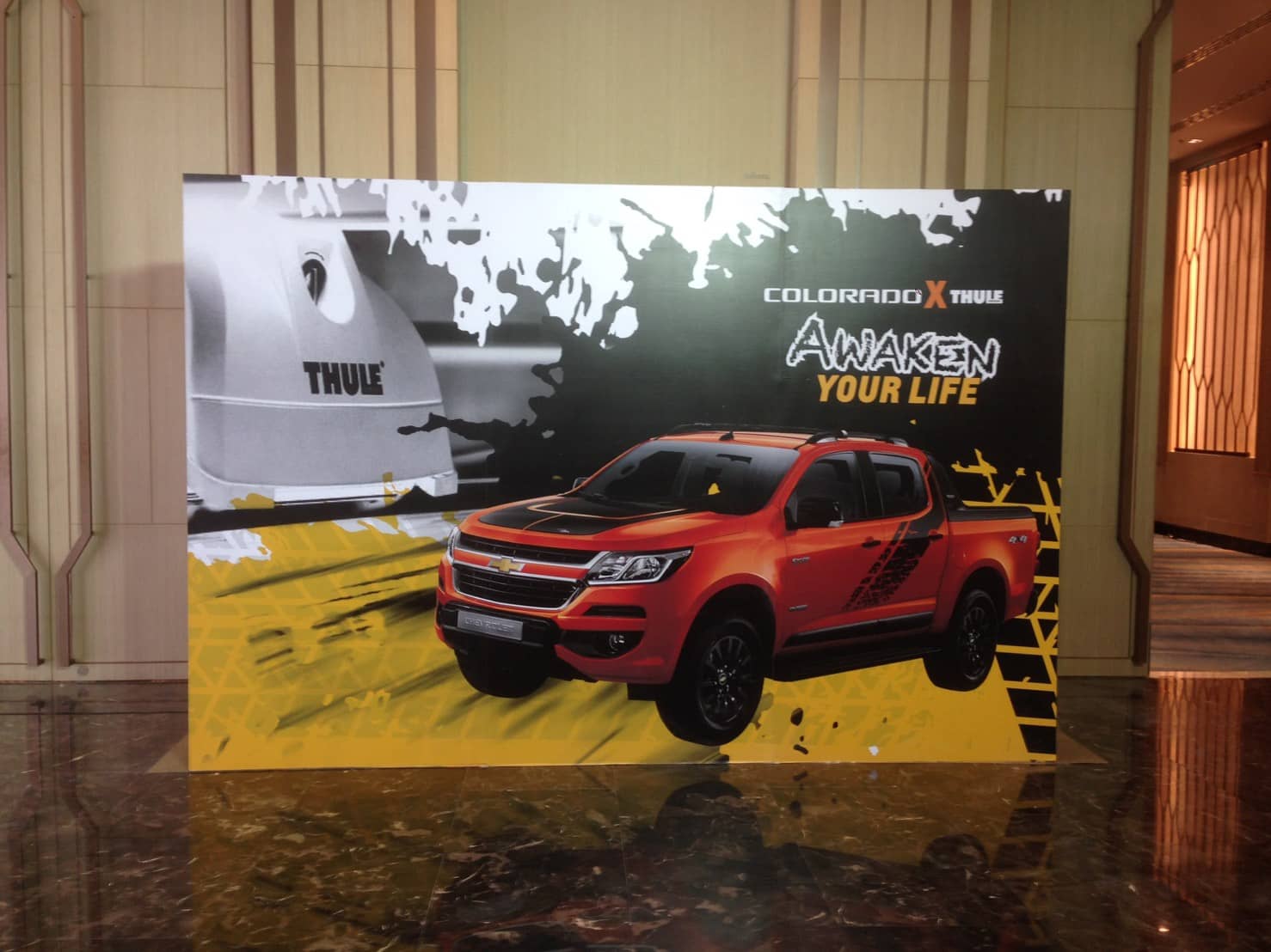 service booth by signmasterpro.co.th