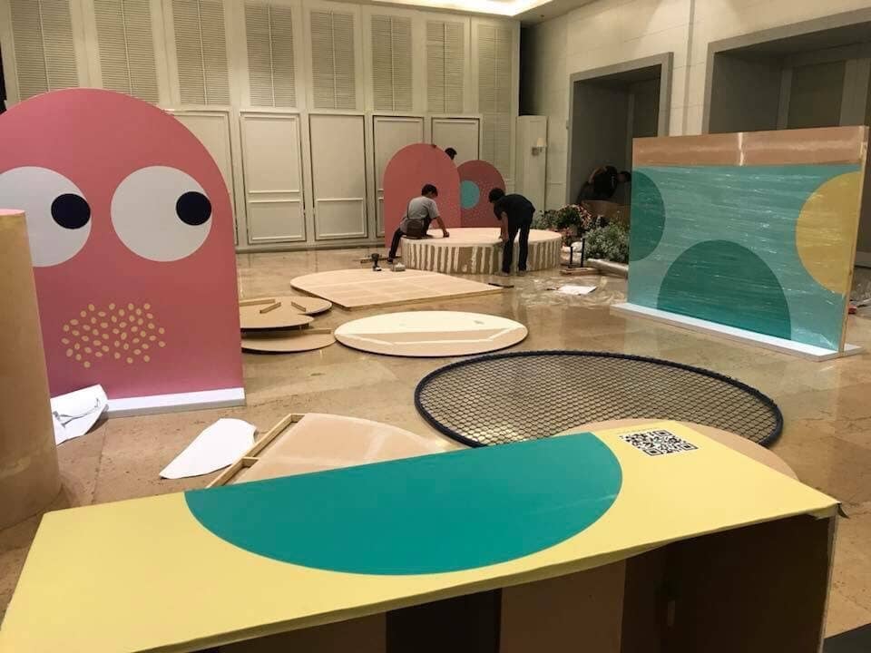 service booth by signmasterpro.co.th