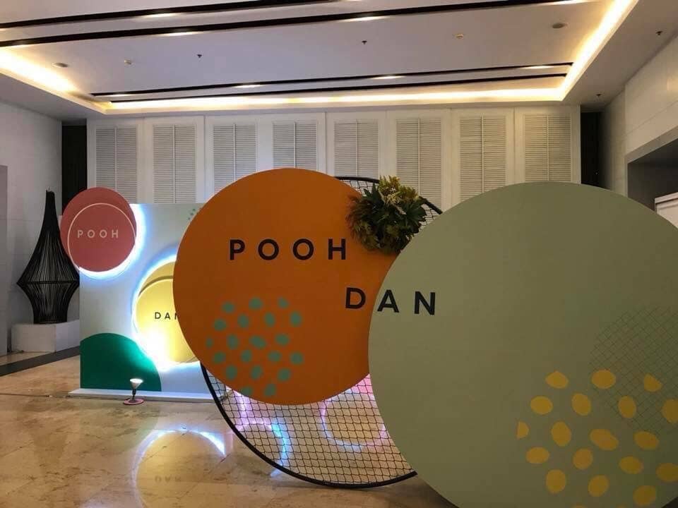 service booth by signmasterpro.co.th