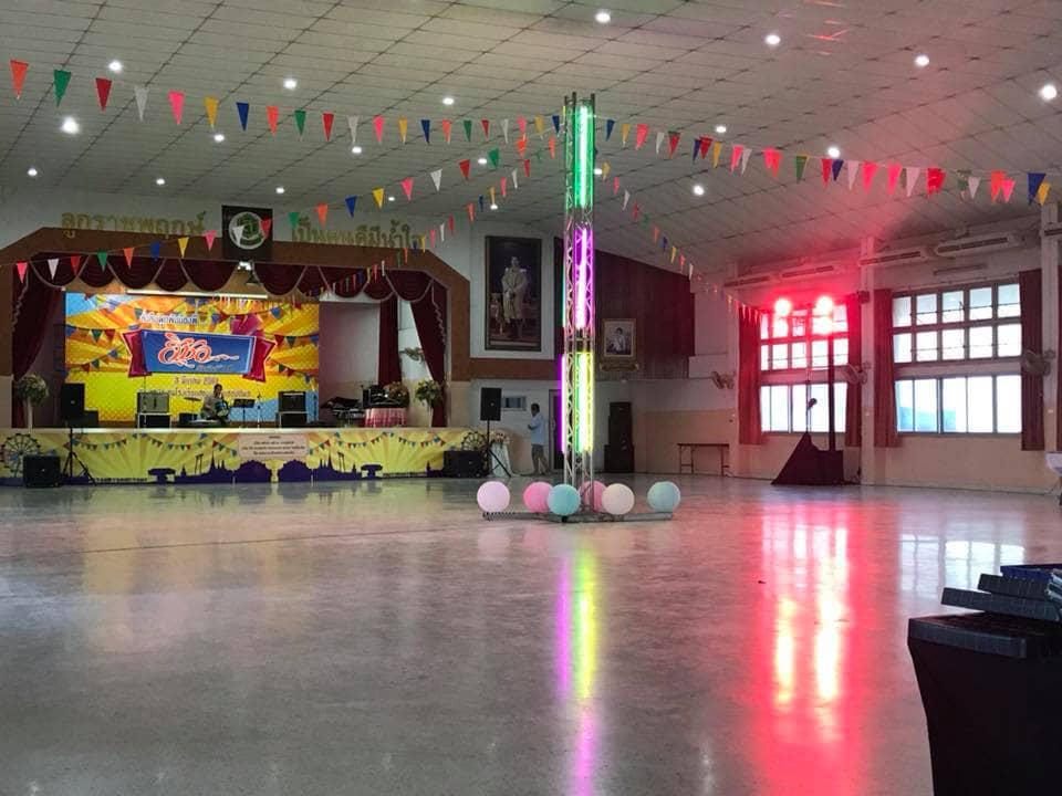 service booth by signmasterpro.co.th