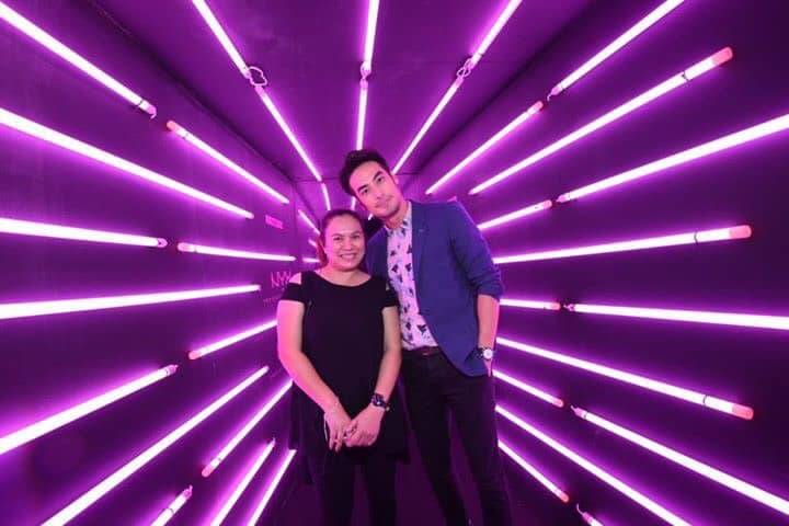 service booth by signmasterpro.co.th