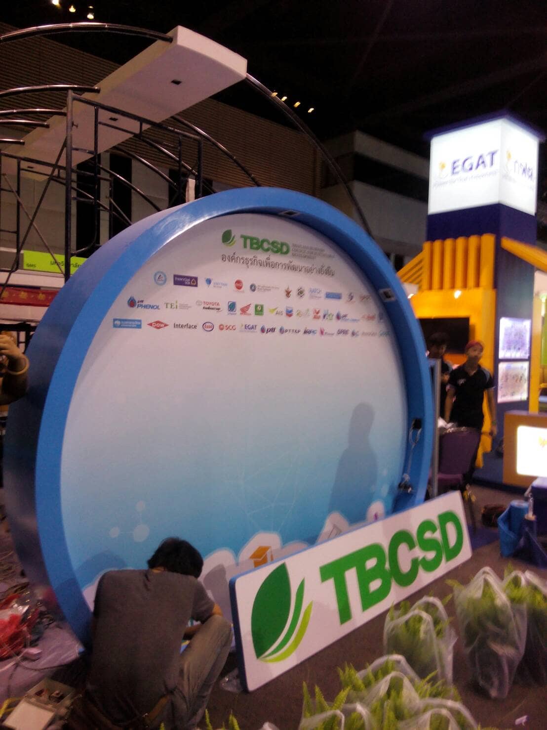 service booth by signmasterpro.co.th