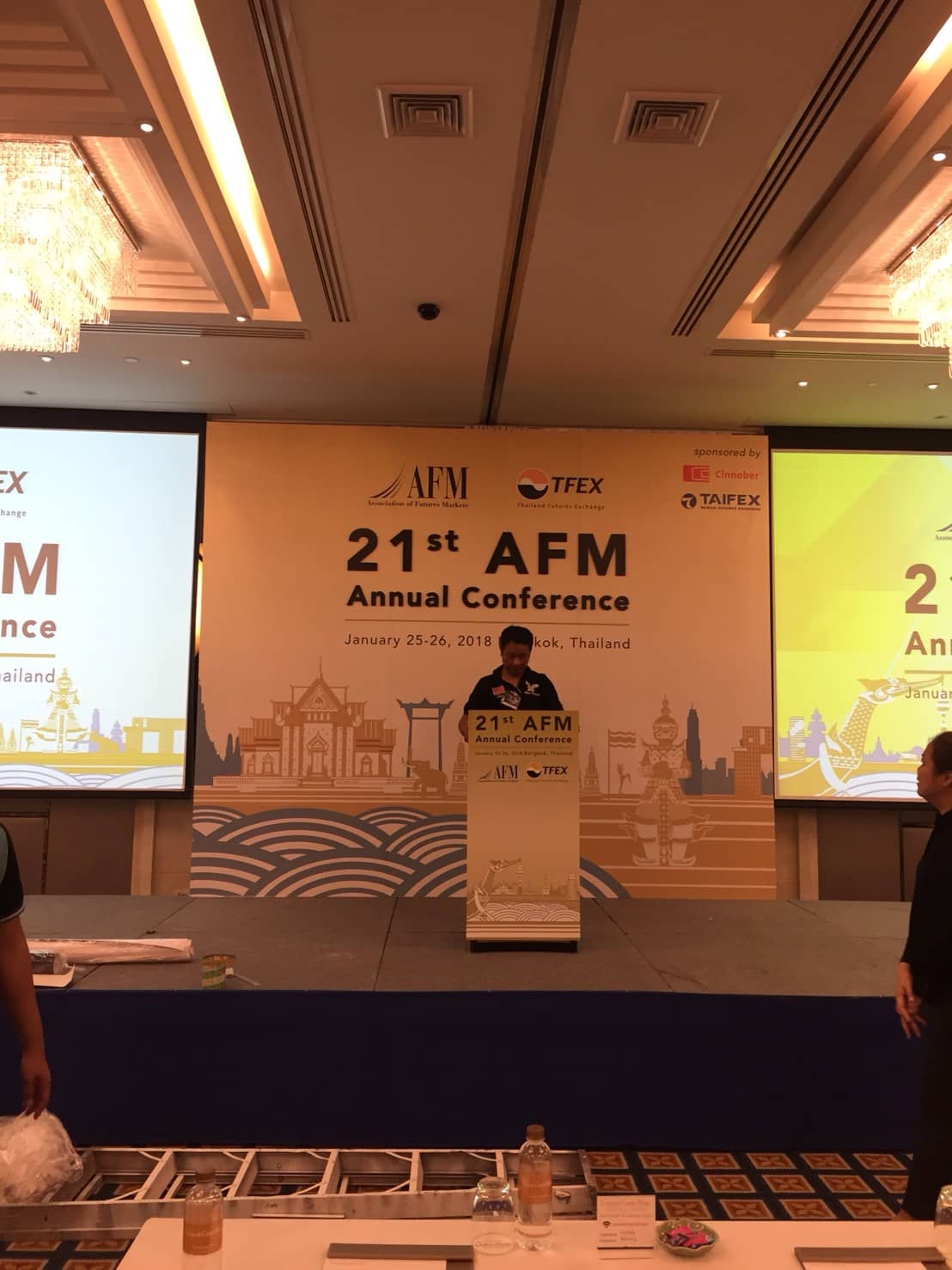 service booth by signmasterpro.co.th