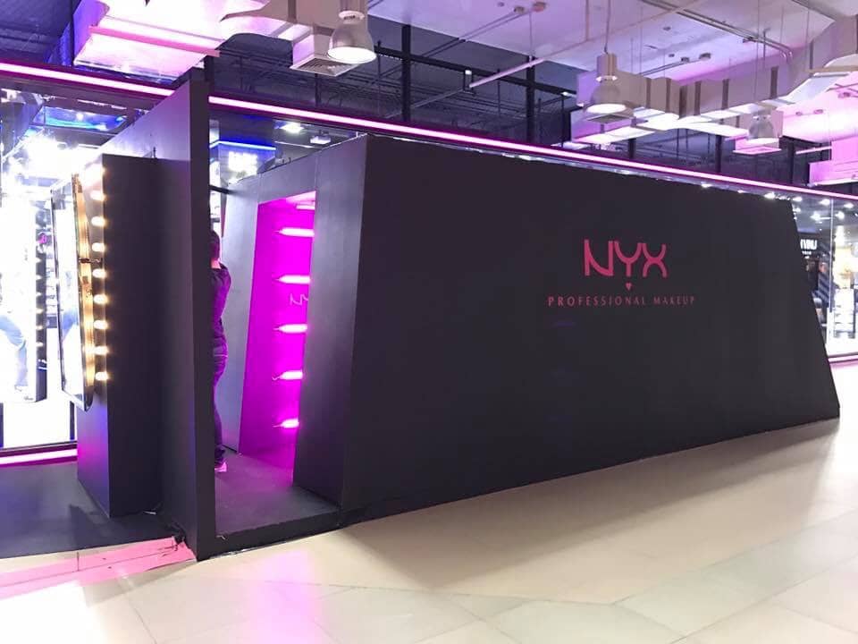 service booth by signmasterpro.co.th