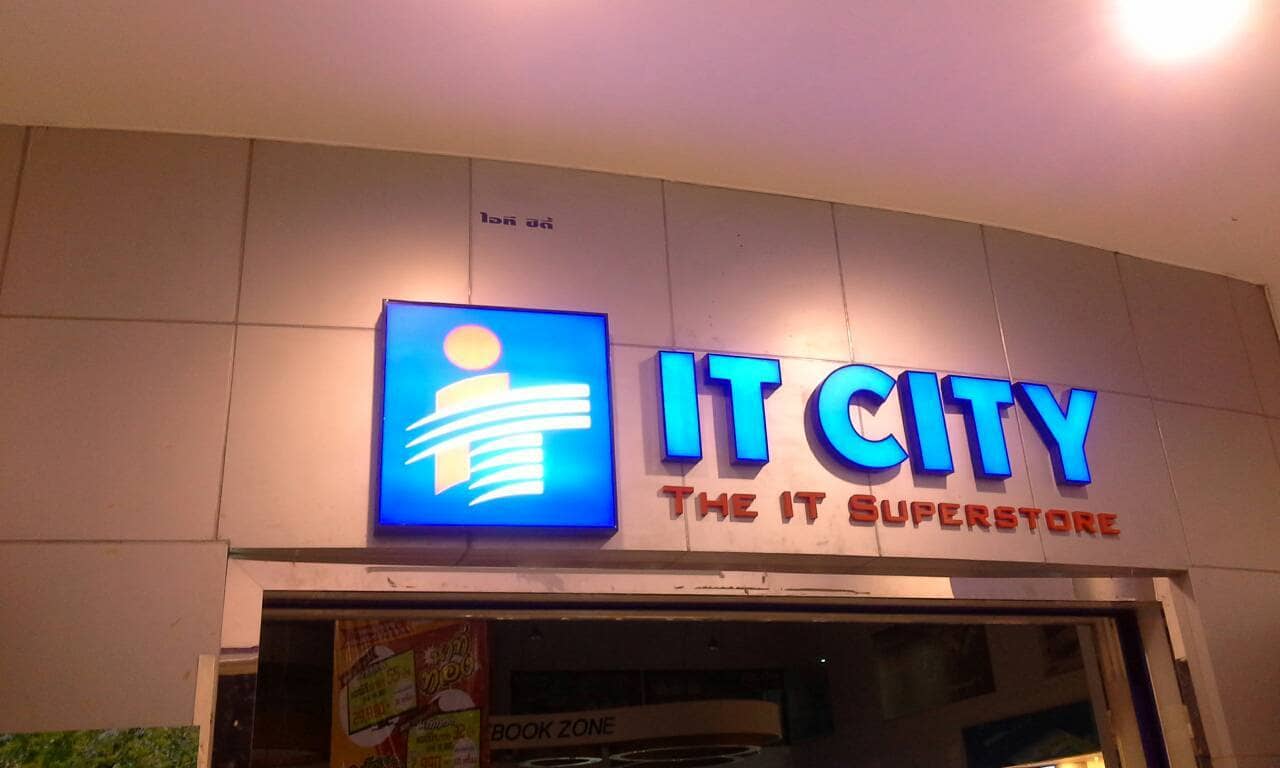 service lightbox by signmasterpro.co.th