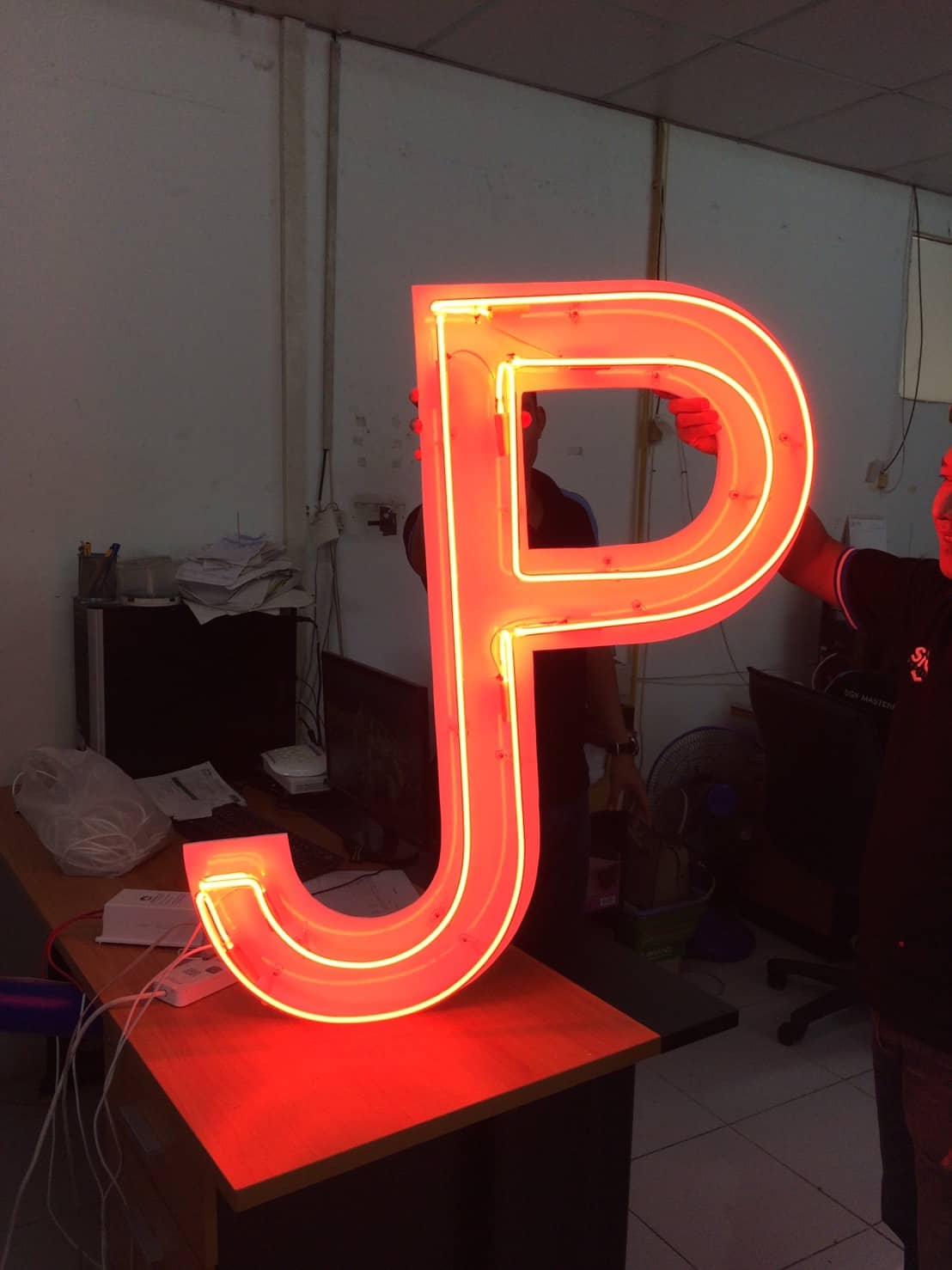 service lightbox by signmasterpro.co.th