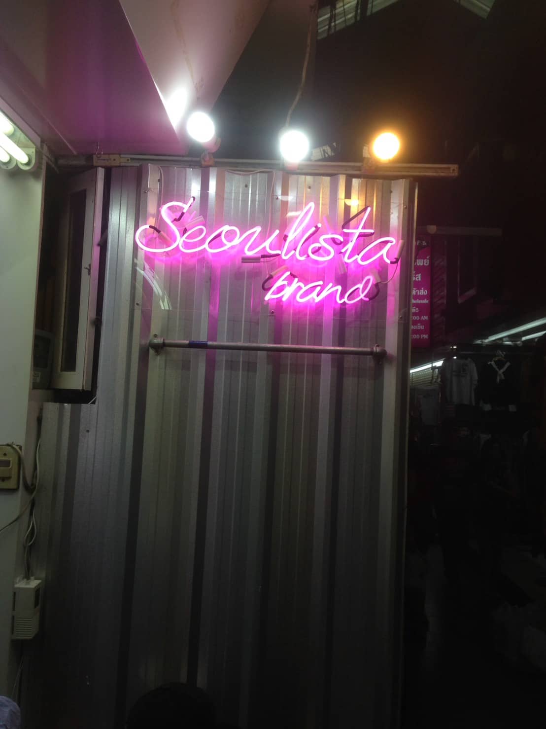 service lightbox by signmasterpro.co.th