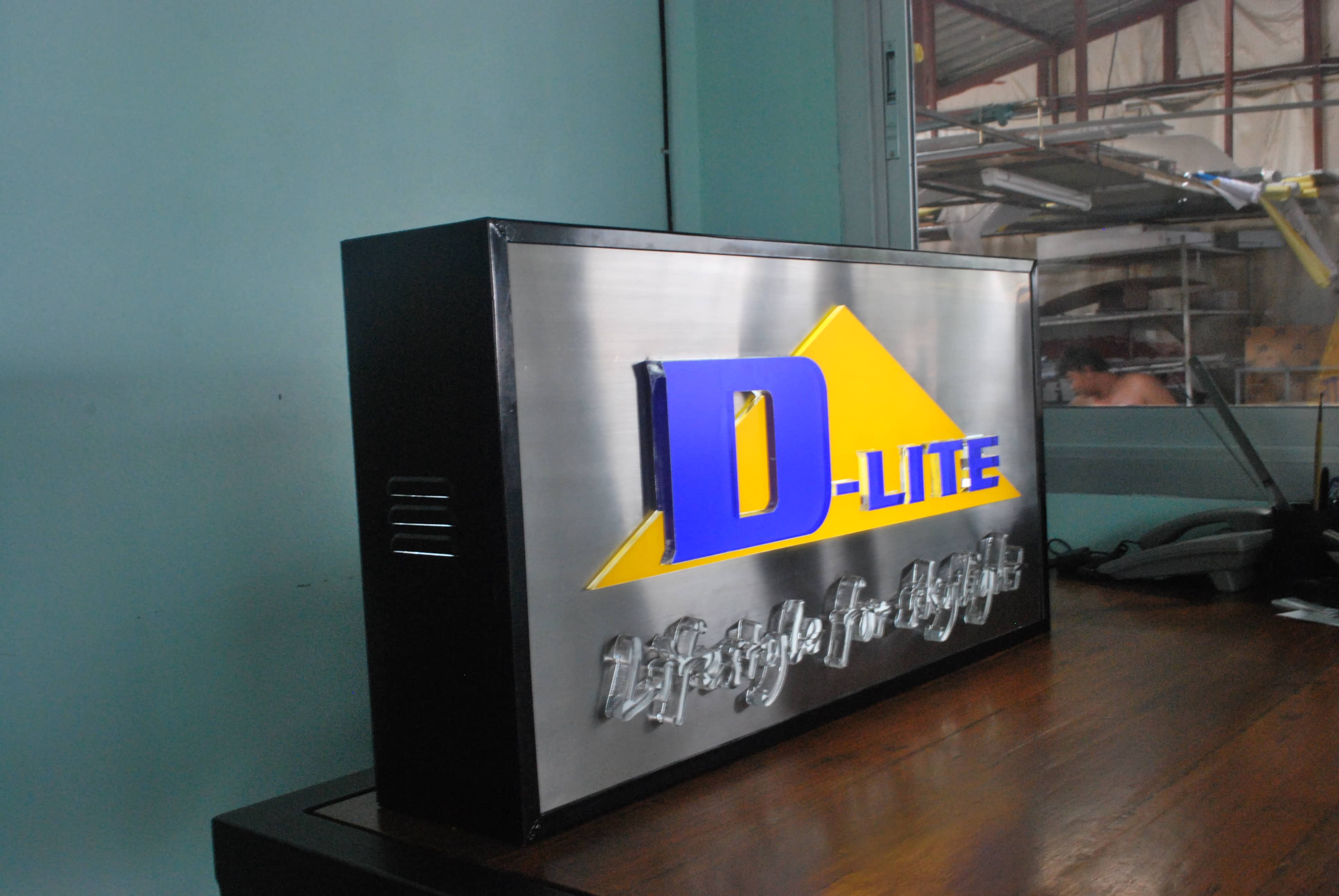 service lightbox by signmasterpro.co.th