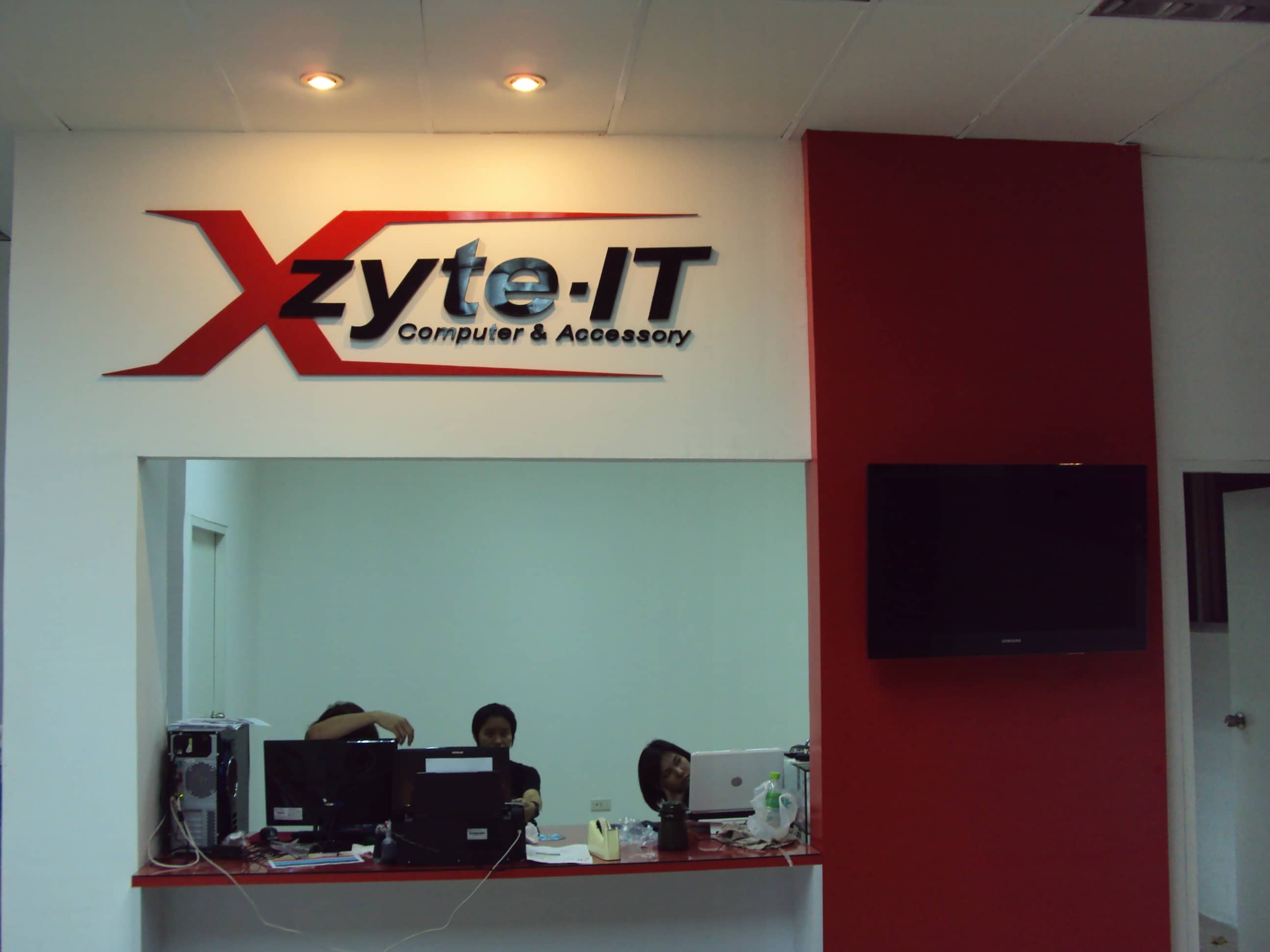 service sign by signmasterpro.co.th